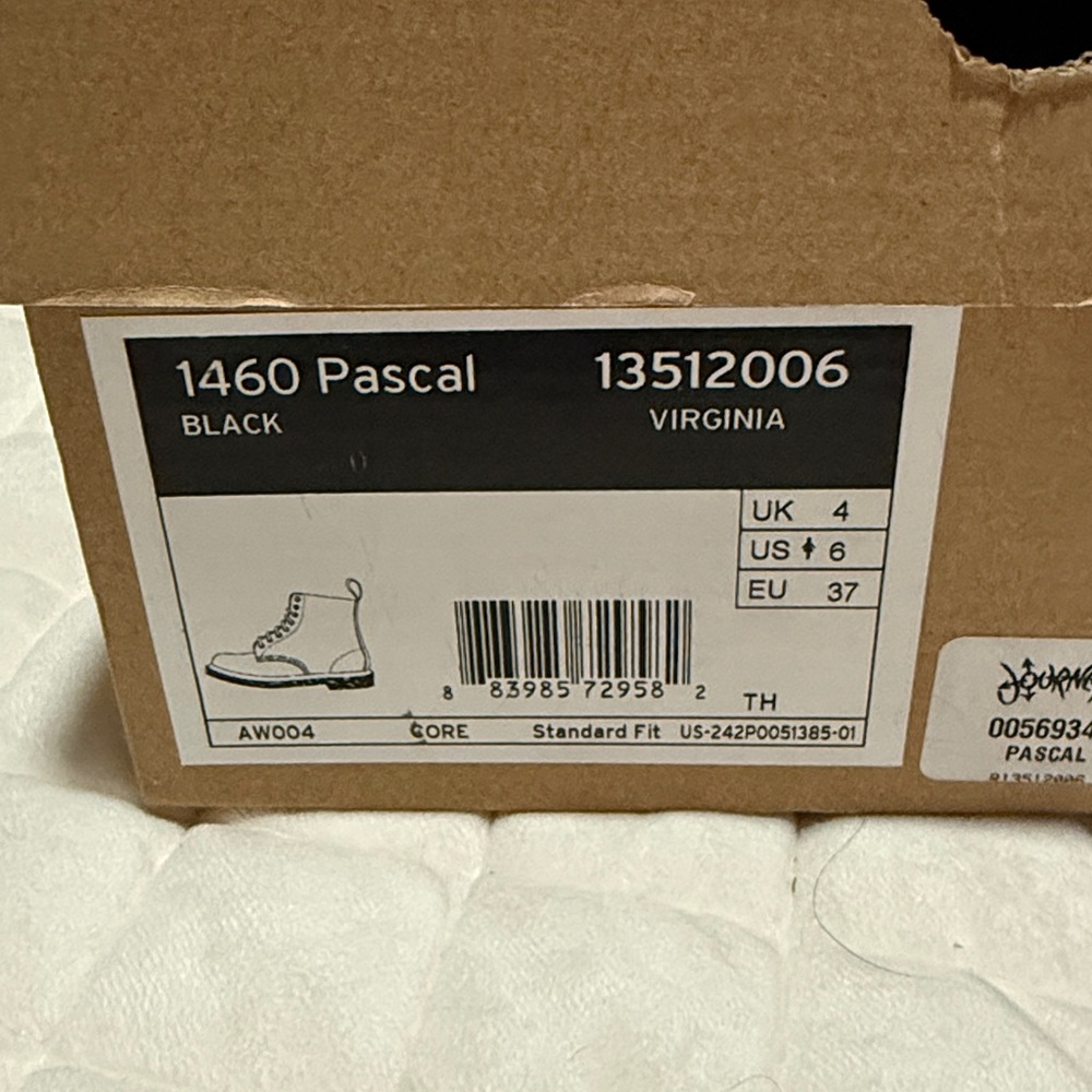Doc Marten leather Pascal Boots - Picture 9 of 11